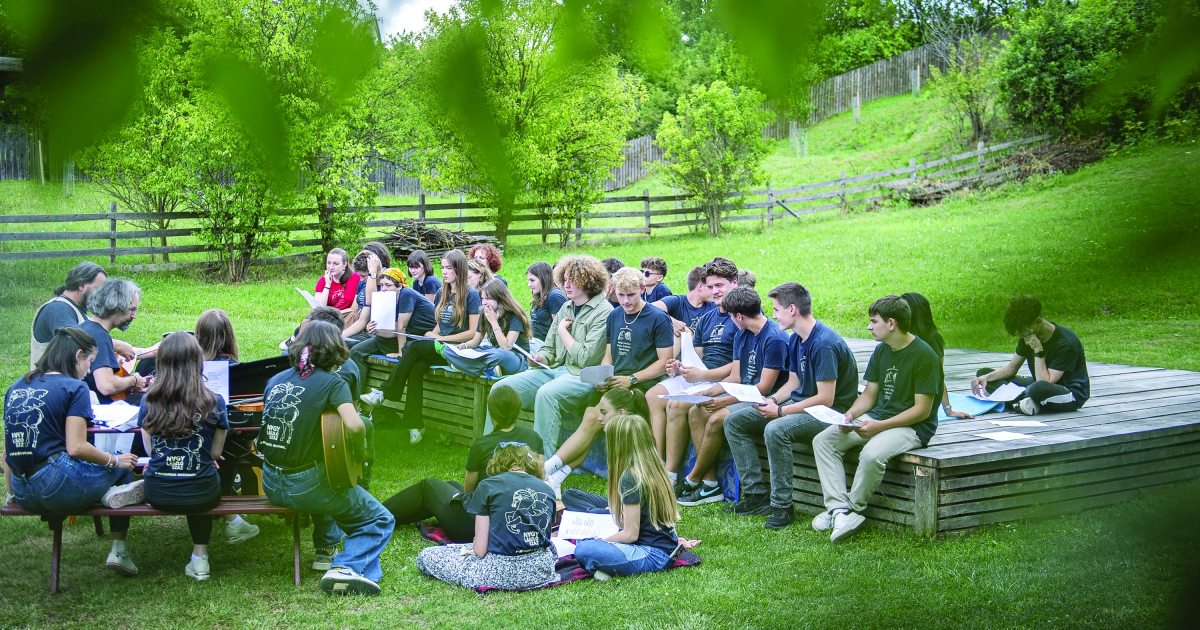 Nemzeti összetartozás a vers által